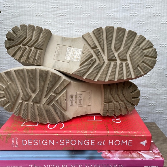 ✨DOLCE VITA✨ White Combat Boots - Picture 5 of 7